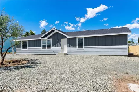 15364 S Black Mountain Rd S, Mayer, AZ 86333