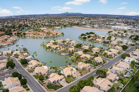 1220 N Crystal Shores Dr, Gilbert, AZ 85234