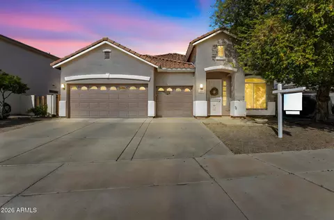 8796 W Frier Dr, Glendale, AZ 85305