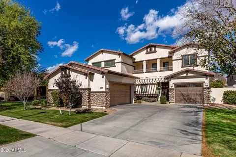 Exterior - 4054 E Washington Ave, Gilbert, AZ 85234 photo 1 of 6
