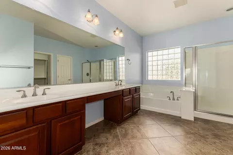 Bath - 4054 E Washington Ave, Gilbert, AZ 85234 photo 1 of 1