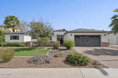 3021 N 47th Pl, Phoenix, AZ 85018
