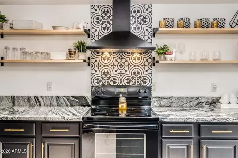 3034 N 39th St #2, Phoenix, AZ 85018