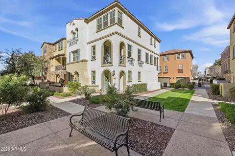 1677 E Bridgeport Pkwy, Gilbert, AZ 85295