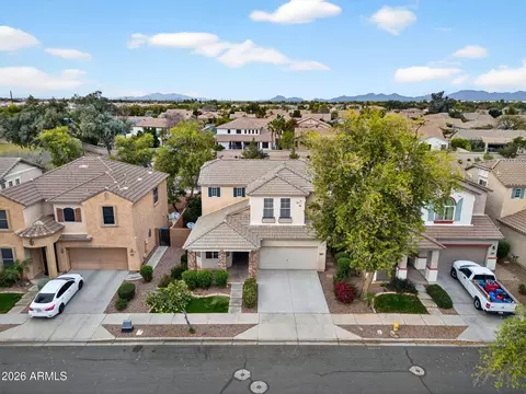 View/Area - 4052 E Milky Way, Gilbert, AZ 85295 photo 3 of 11
