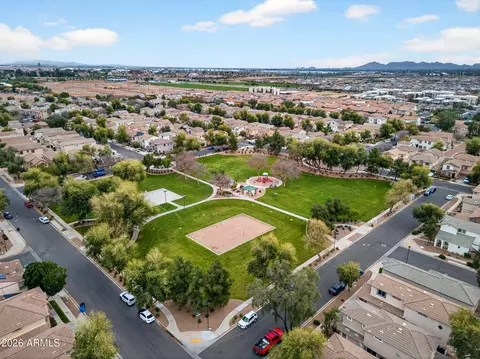 View/Area - 4052 E Milky Way, Gilbert, AZ 85295 photo 9 of 11
