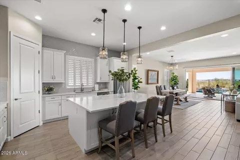 6607 E Libby St, Phoenix, AZ 85054