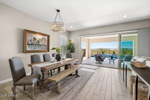 Dining - 6607 E Libby St, Phoenix, AZ 85054 photo 2 of 2
