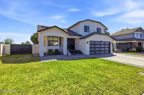 8711 W Sierra Vista Dr, Glendale, AZ 85305