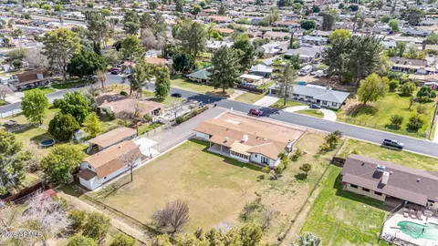View/Area - 1714 E Indigo St, Mesa, AZ 85203 photo 6 of 10