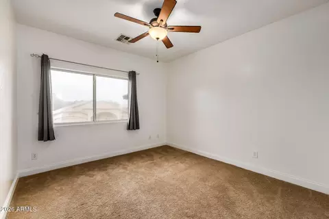 Bedroom - 4331 E Redwood Ln, Phoenix, AZ 85048 photo 4 of 7