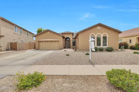 8807 W Carole Ln, Glendale, AZ 85305