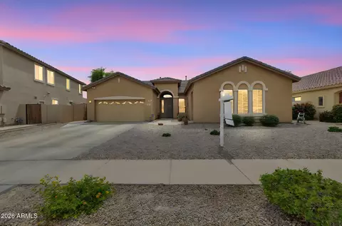 8807 W Carole Ln, Glendale, AZ 85305