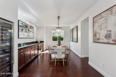 Dining - 3346 N 34th St, Phoenix, AZ 85018 photo 1 of 3