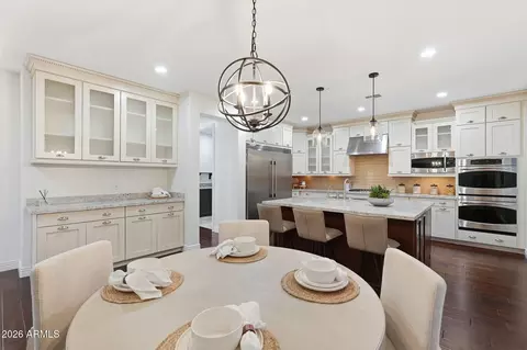 Dining - 3346 N 34th St, Phoenix, AZ 85018 photo 3 of 3