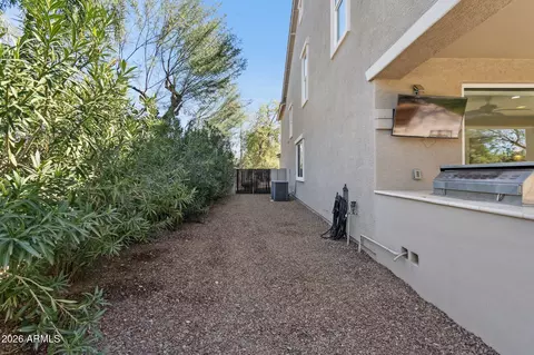 Exterior - 3346 N 34th St, Phoenix, AZ 85018 photo 3 of 10