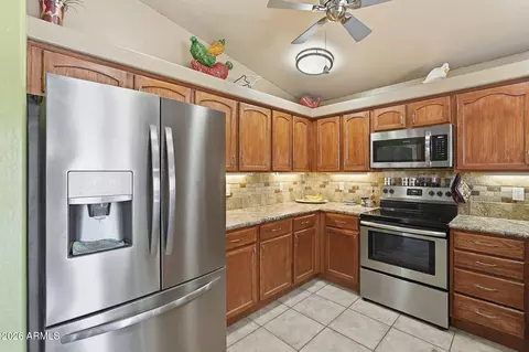 9069 W Raven Dr, Arizona City, AZ 85123