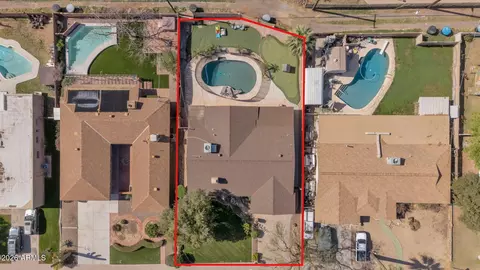 View/Area - 4546 N 34th Pl, Phoenix, AZ 85018 photo 2 of 3