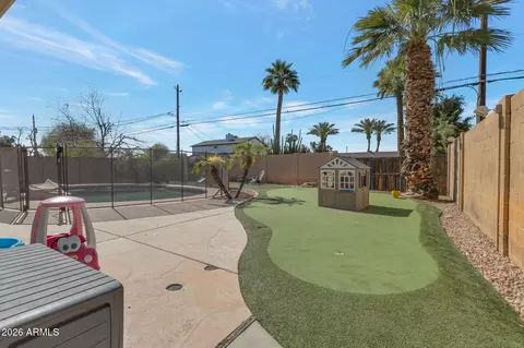 Exterior - 4546 N 34th Pl, Phoenix, AZ 85018 photo 5 of 7