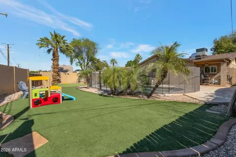 Exterior - 4546 N 34th Pl, Phoenix, AZ 85018 photo 6 of 7
