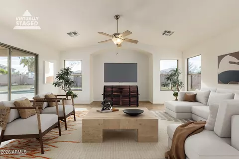 Living - 5413 W Bryce Ln, Glendale, AZ 85301 photo 5 of 8