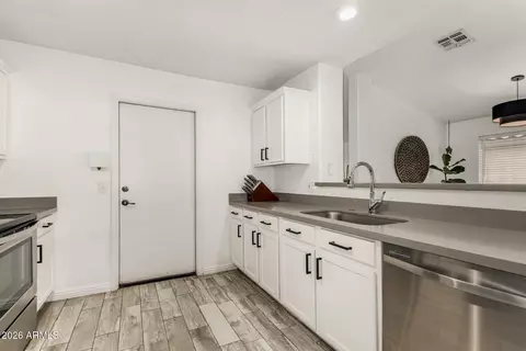 Kitchen - 9235 E Carol Ave, Mesa, AZ 85208 photo 1 of 1