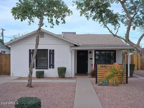 Exterior - 1442 E Palm Ln, Phoenix, AZ 85006 photo 6 of 7