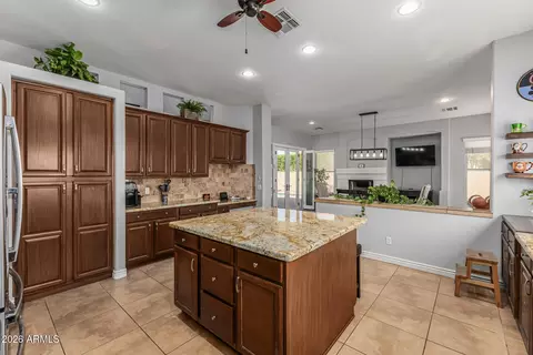 Kitchen - 9558 E Jan Ave, Mesa, AZ 85209 photo 3 of 5
