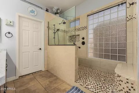 Bath - 9558 E Jan Ave, Mesa, AZ 85209 photo 2 of 5