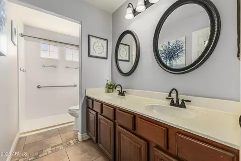 Bath - 9558 E Jan Ave, Mesa, AZ 85209 photo 4 of 5