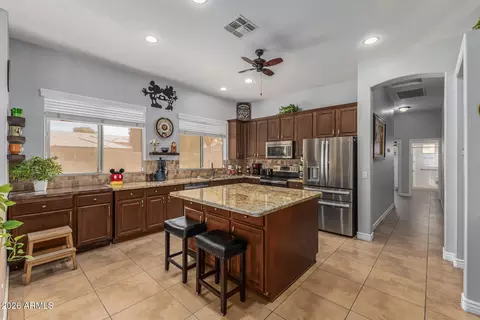 Kitchen - 9558 E Jan Ave, Mesa, AZ 85209 photo 2 of 5