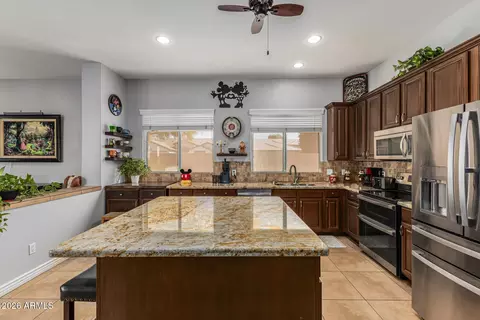 Kitchen - 9558 E Jan Ave, Mesa, AZ 85209 photo 4 of 5
