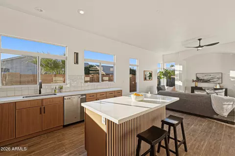 342 W El Freda Rd, Tempe, AZ 85284