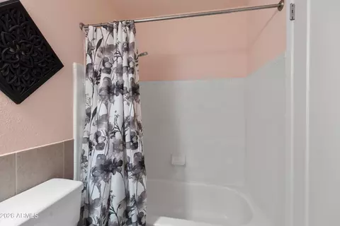 Bath - 1019 E Cheryl Dr, Phoenix, AZ 85020 photo 4 of 4