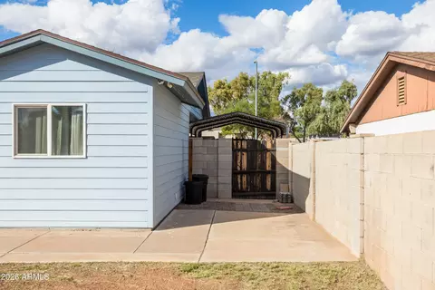 Exterior - 1019 E Cheryl Dr, Phoenix, AZ 85020 photo 11 of 14