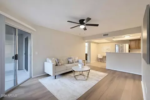 Living - 1720 E Thunderbird Rd #1022, Phoenix, AZ 85022 photo 1 of 2