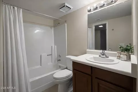 Bath - 1720 E Thunderbird Rd #1022, Phoenix, AZ 85022 photo 2 of 2