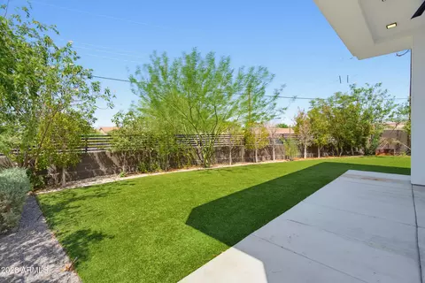 Exterior - 3350 E Highline Canal Rd, Phoenix, AZ 85042 photo 2 of 9