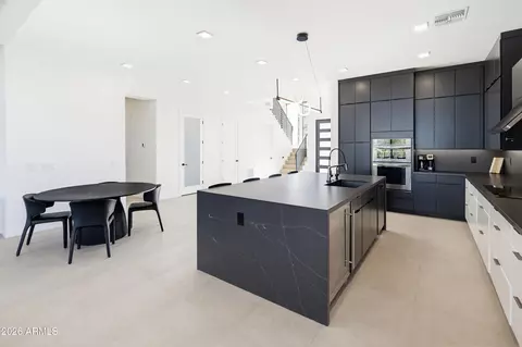 Kitchen - 3350 E Highline Canal Rd, Phoenix, AZ 85042 photo 6 of 10