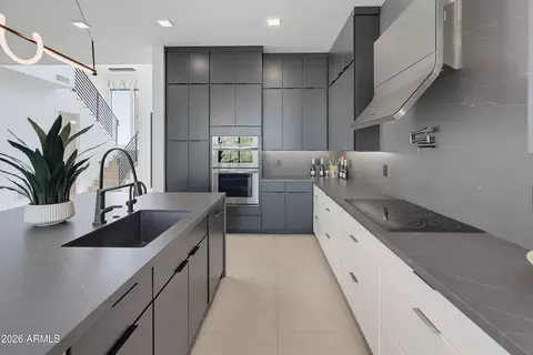Kitchen - 3350 E Highline Canal Rd, Phoenix, AZ 85042 photo 10 of 13