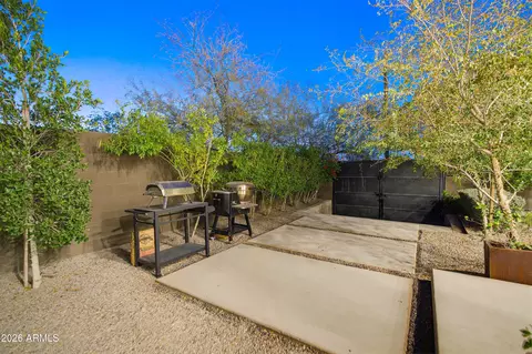 Exterior - 3350 E Highline Canal Rd, Phoenix, AZ 85042 photo 9 of 18
