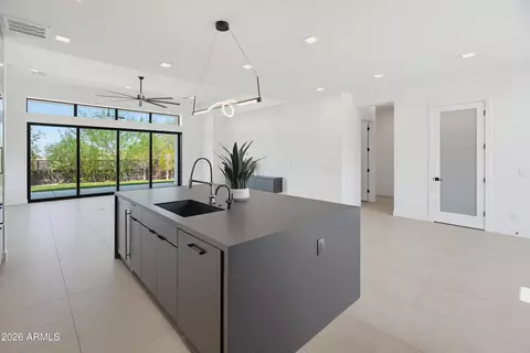 Kitchen - 3350 E Highline Canal Rd, Phoenix, AZ 85042 photo 11 of 13