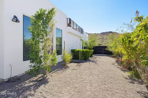 Exterior - 3350 E Highline Canal Rd, Phoenix, AZ 85042 photo 12 of 18