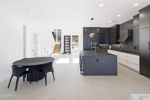Kitchen - 3350 E Highline Canal Rd, Phoenix, AZ 85042 photo 9 of 10