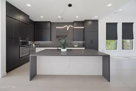 Kitchen - 3350 E Highline Canal Rd, Phoenix, AZ 85042 photo 12 of 13