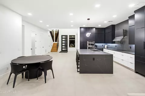 Kitchen - 3350 E Highline Canal Rd, Phoenix, AZ 85042 photo 7 of 10