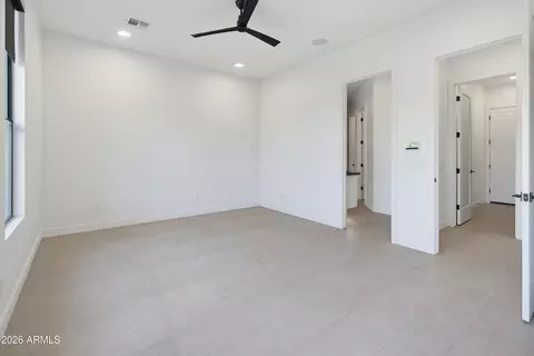 Bedroom - 3350 E Highline Canal Rd, Phoenix, AZ 85042 photo 3 of 9
