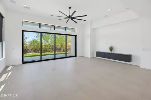 Living - 3350 E Highline Canal Rd, Phoenix, AZ 85042 photo 10 of 15