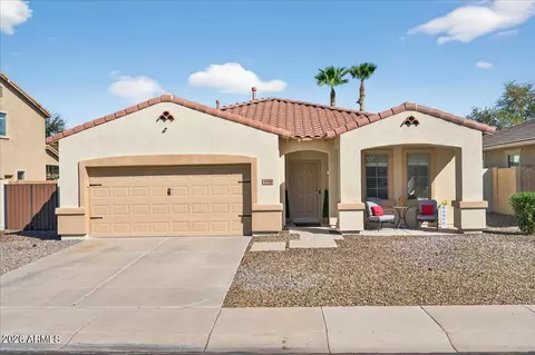 3740 E Jaguar Ave, Gilbert, AZ 85298