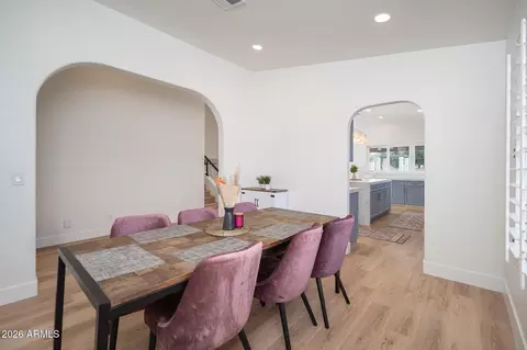 Dining - 4601 Everett Dr, Phoenix, AZ 85032 photo 1 of 1